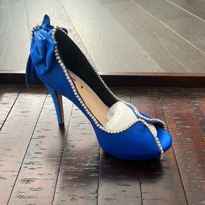 👗BRAND NEW ROYAL BLUE WEDDING HEELS👗